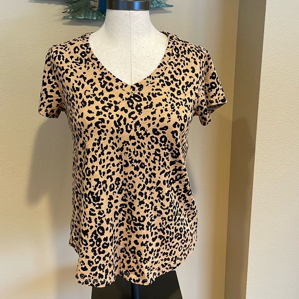 Old Navy V-Neck Cheetah Print Top